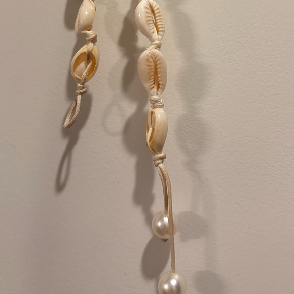 Cowrie Shell Choker Necklace Cream | Coastal Beach Handmade Pearl Charm - Picture 4 of 5